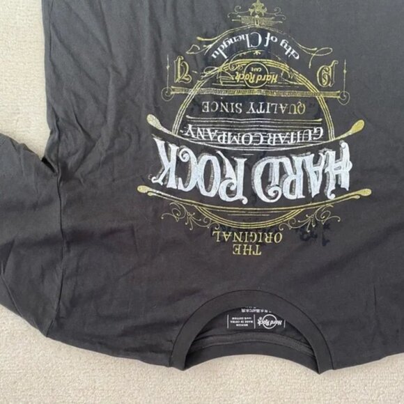 Hard Rock Cafe Chengdu Black Men's T-Shirt - Picture 2 of 2